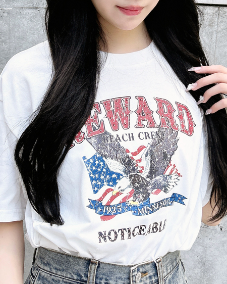 INGNI（イング） スタッズ付イーグルロゴTシャツ ｵﾌﾎﾜｲﾄ