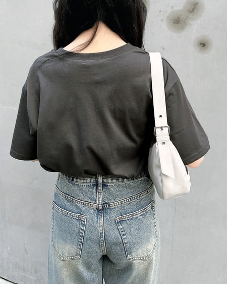 INGNI（イング） スタッズ付イーグルロゴTシャツ ｽﾐｸﾛ