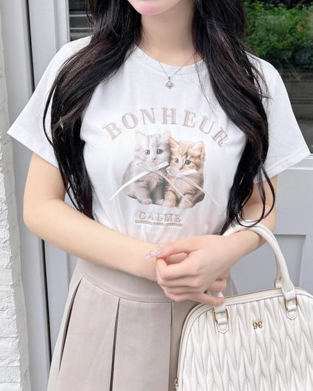 リボン付ねこTシャツ