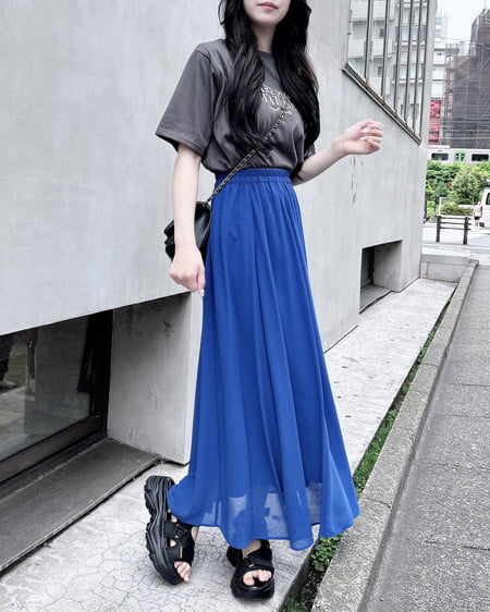 INGNI（イング） シンプルロゴTシャツ ﾁｬｺｰﾙｸﾞﾚｰ/ｵﾌﾎﾜｲﾄ