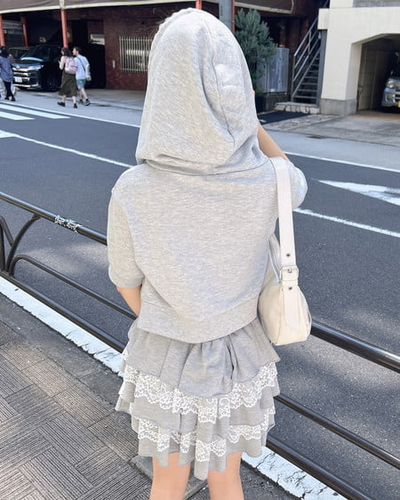 INGNI（イング） レース付ミニスウェットZIPパーカー(セットアップ対応) ｸﾞﾚｰ