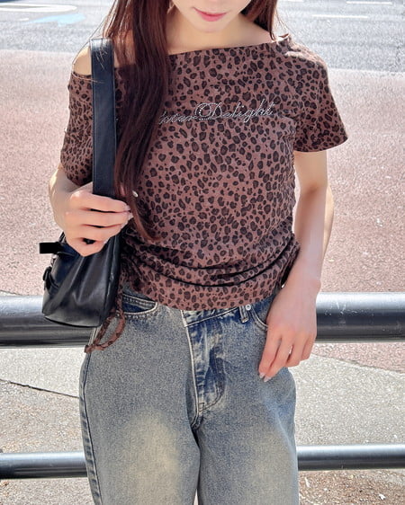 250528049