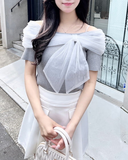 250529111