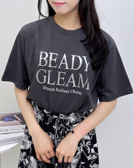 箔プリントロゴTシャツ