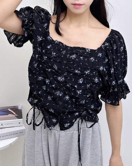 花柄ドロストオフショルブラウス