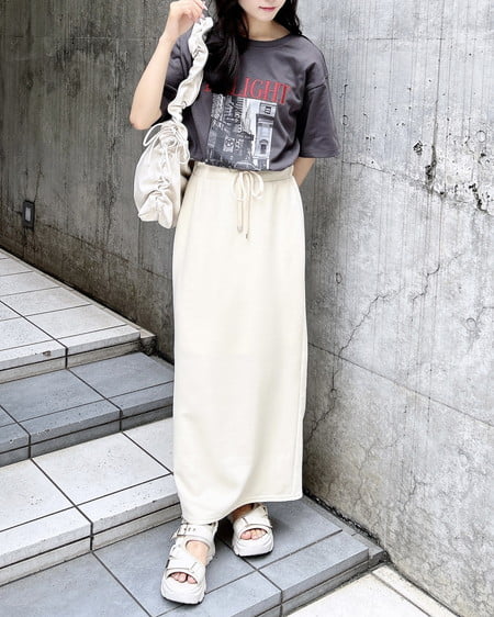 INGNI（イング） 転写フォトTシャツ ﾁｬｺｰﾙｸﾞﾚｰ/ｱｶ