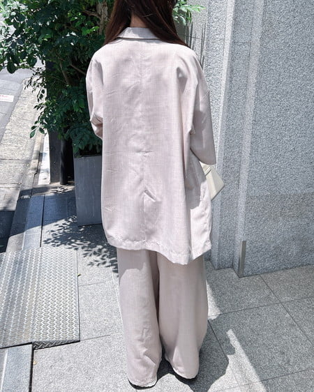 250618053
