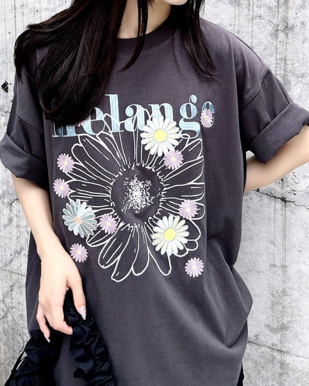 INGNI（イング） カラフル花刺繍Tシャツ ｽﾐｸﾛ