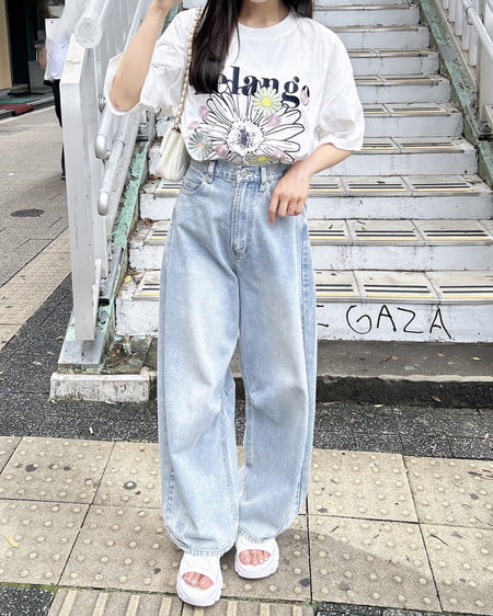 INGNI（イング） カラフル花刺繍Tシャツ ｵﾌﾎﾜｲﾄ