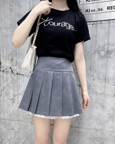 INGNI（イング） リボン付ラメ刺繍ロゴTシャツ ｸﾛ/ｵﾌﾗﾒ