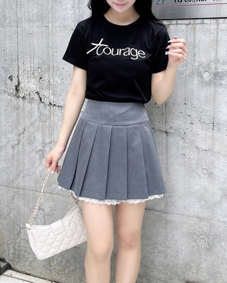 INGNI（イング） リボン付ラメ刺繍ロゴTシャツ ｸﾛ/ｵﾌﾗﾒ