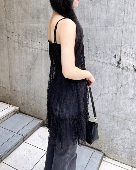 INGNI（イング） レースドロストキャミチュニック ｸﾛ