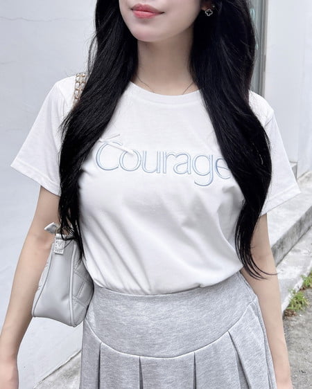 INGNI（イング） リボン付ラメ刺繍ロゴTシャツ ｵﾌﾎﾜｲﾄ/ｻｯｸｽﾗﾒ