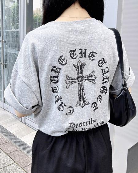 INGNI（イング） バックラインストーンクロスロゴチュニックTシャツ ｸﾞﾚｰ