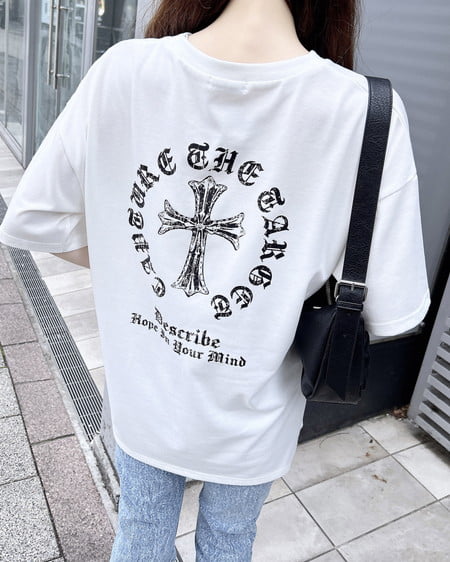【7／8までの限定価格】バックラインストーンクロスロゴチュニックTシャツ