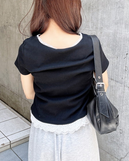 INGNI（イング） 裾レース胸プレート付リブトップス ｸﾛ