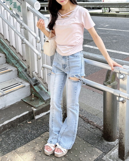 250704042