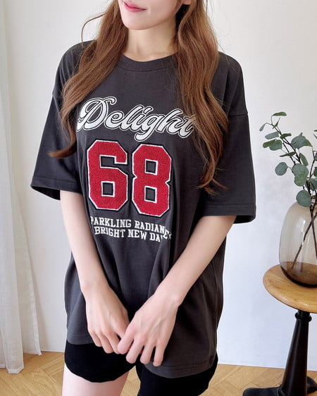 ナンバリングロゴチュニックTシャツ