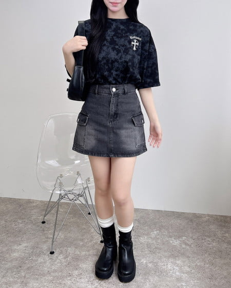 INGNI（イング） ムラ染めバックラインストーンクロスロゴチュニックTシャツ ｸﾛ