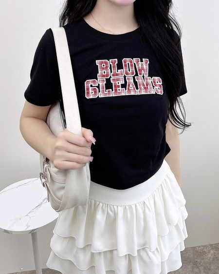 INGNI（イング） サイドギャザー貼付ロゴTシャツ ｸﾛ/ﾁｪｯｸ