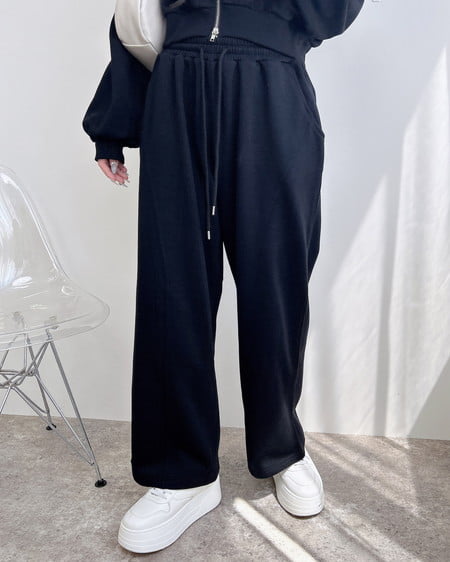 INGNI（イング） 切替スウェットパンツ ｸﾛ
