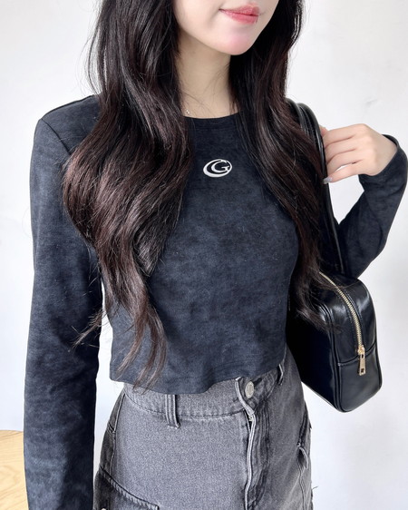INGNI（イング） ムラ染めメタルロゴロングTシャツ ｸﾛ