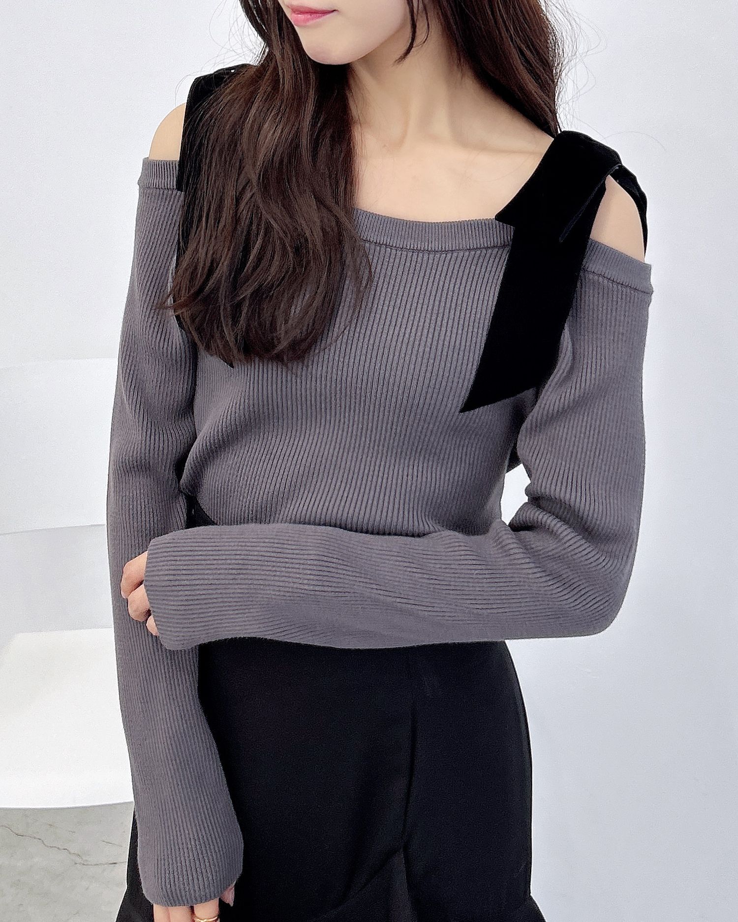 肩ベロアリボンニット（ＯＵＴＬＥＴ）