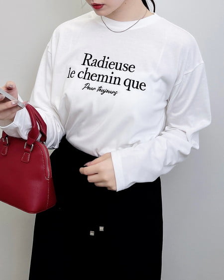 シンプルロゴロングTシャツ