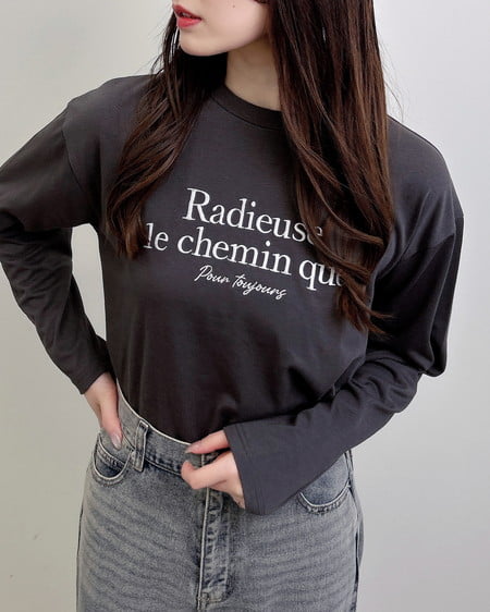 シンプルロゴロングTシャツ