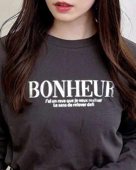 INGNI（イング） 箔プリントロゴロングTシャツ ﾁｬｺｰﾙｸﾞﾚｰ/ｼﾙﾊﾞｰ