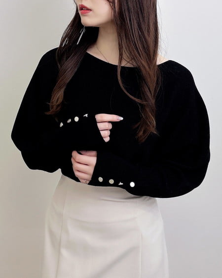 INGNI（イング） 袖ボタンラメドルマンニット ｸﾛ