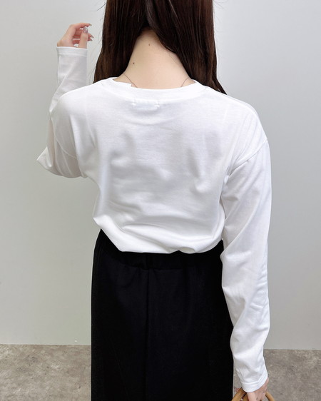 INGNI（イング） 箔プリントロゴロングTシャツ ｵﾌﾎﾜｲﾄ/ｺﾞｰﾙﾄﾞ