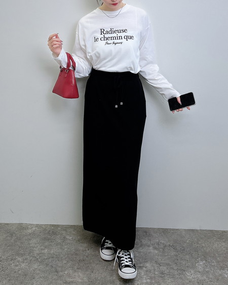 INGNI（イング） シンプルロゴロングTシャツ ｵﾌﾎﾜｲﾄ/ｸﾛ