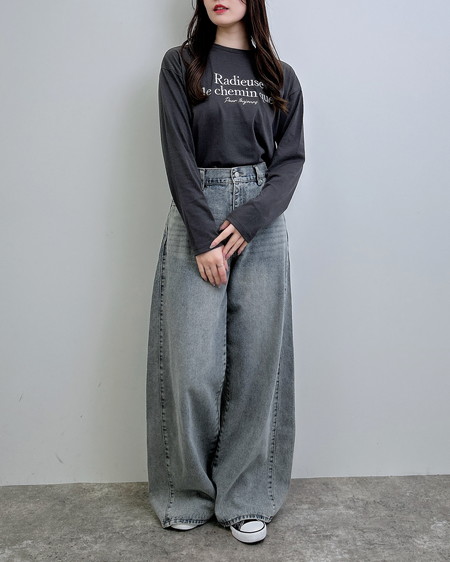 INGNI（イング） シンプルロゴロングTシャツ ﾁｬｺｰﾙｸﾞﾚｰ/ｵﾌﾎﾜｲﾄ