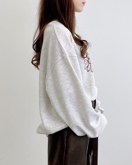 INGNI（イング） フラワーロゴスウェットトップス ｵｰﾄﾐｰﾙ/ﾎﾞﾙﾄﾞｰ