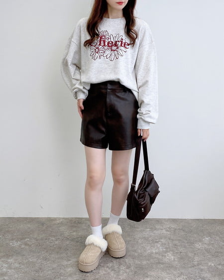 INGNI（イング） フラワーロゴスウェットトップス ｵｰﾄﾐｰﾙ/ﾎﾞﾙﾄﾞｰ