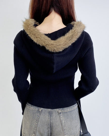 INGNI（イング） フェイクファー付ニットパーカー ｸﾛ