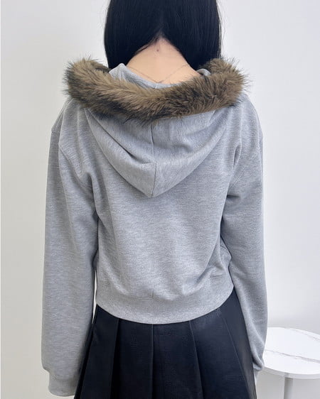 INGNI（イング） エコファー付刺繍ロゴジップショートパーカー ｸﾞﾚｰ