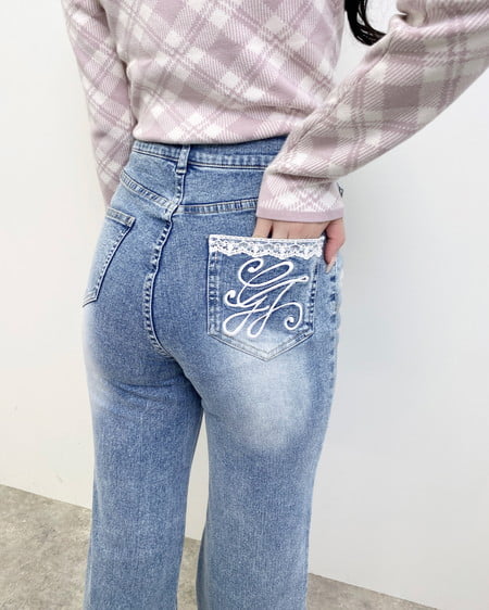 INGNI(イング) ポケット刺繍フレアデニムパンツ デニム/ブルー