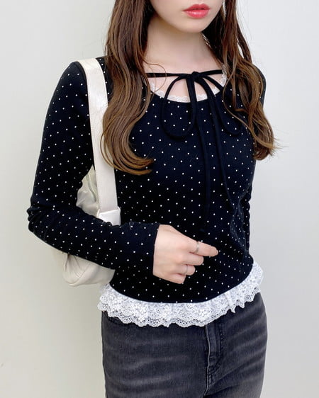 INGNI（イング） レース出しリボン付ドットリブトップス ｸﾛ/ｵﾌﾎﾜｲﾄ