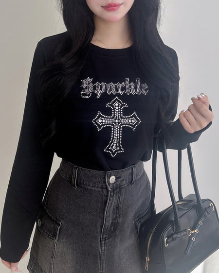 INGNI(イング) ラインストーンクロスロングTシャツ ｸﾛ