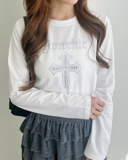 INGNI（イング） ラインストーンクロスロングTシャツ ｵﾌﾎﾜｲﾄ