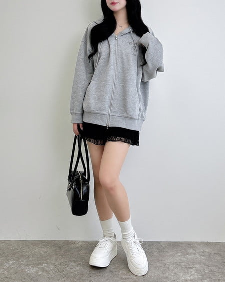 INGNI（イング） バックラインストーンクロススウェットチュニックパーカー ｸﾞﾚｰ