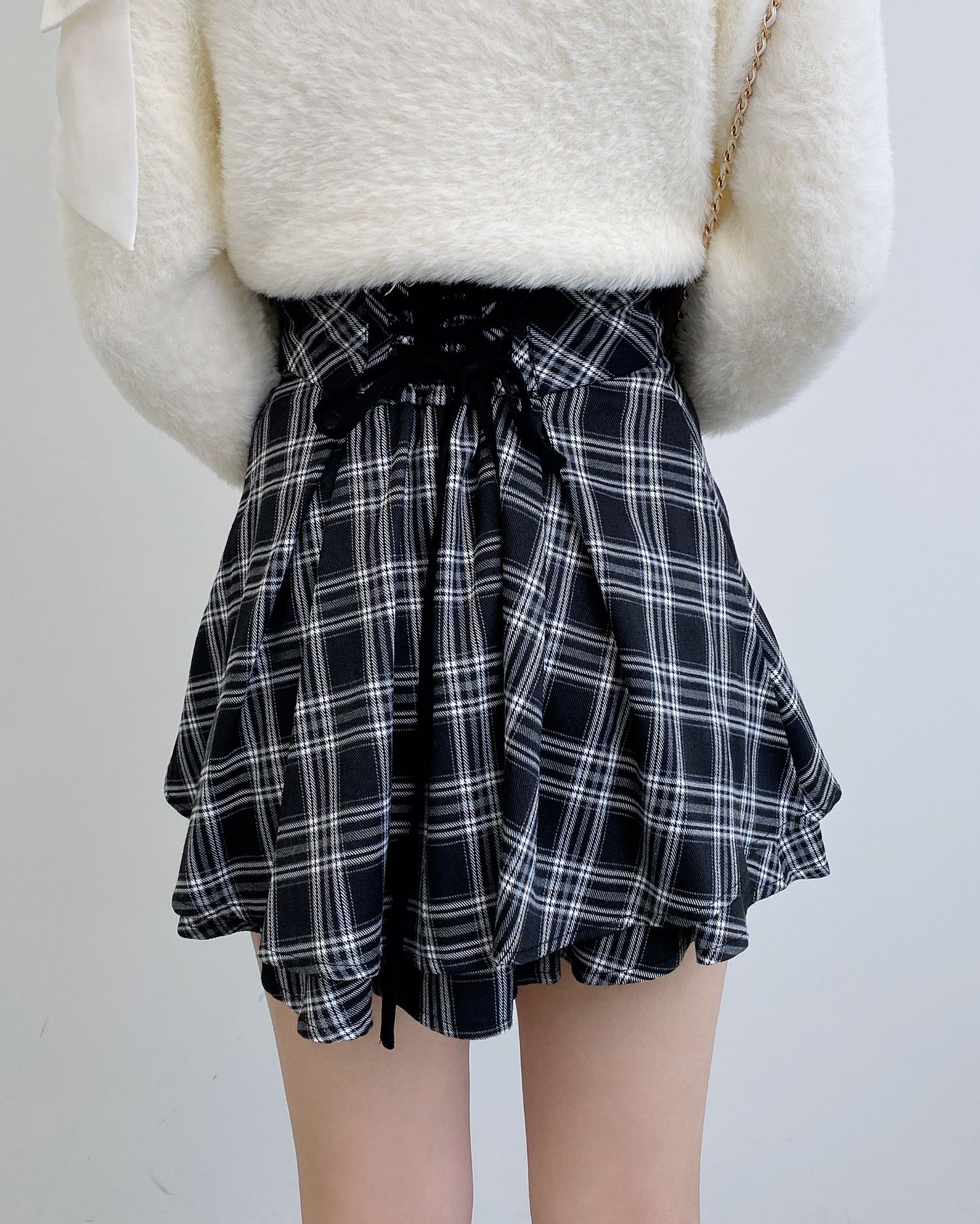 バックレースアップチェック柄タックフレアスカート