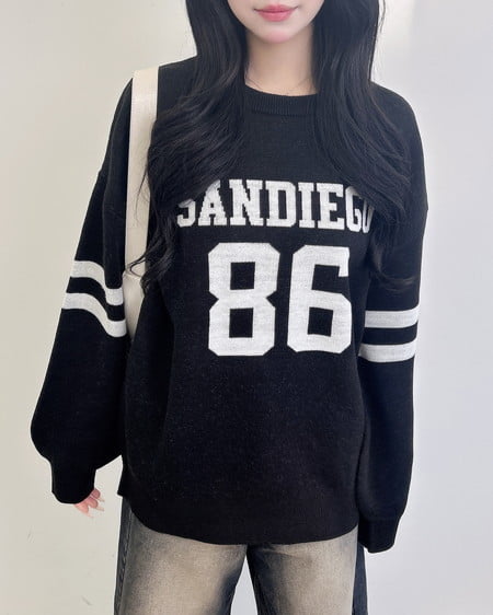 INGNI（イング） ジャガードナンバーロゴニット ｸﾛ/ｵﾌﾎﾜｲﾄ