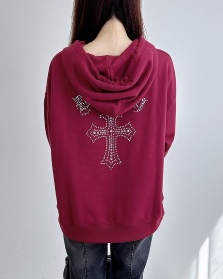 INGNI（イング） バックラインストーンクロススウェットチュニックパーカー ﾎﾞﾙﾄﾞｰ