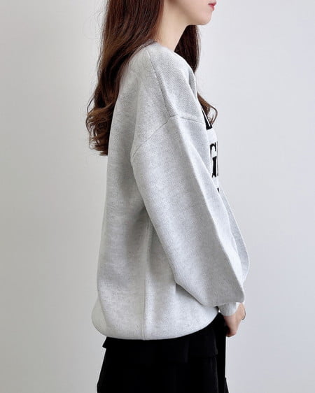 INGNI(イング) ジャガード3段ビッグロゴニット オフホワイト/クロ