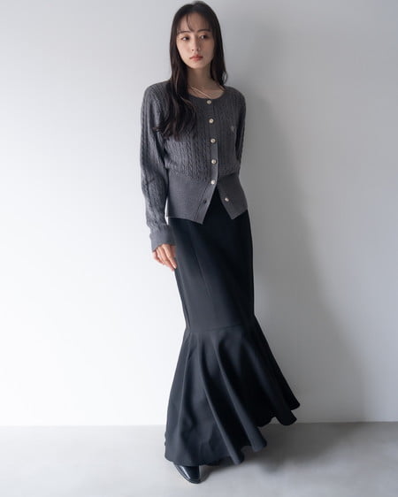 INGNI（イング） 胸刺繍金ボタンケーブルニットカーディガン ﾁｬｺｰﾙｸﾞﾚｰ