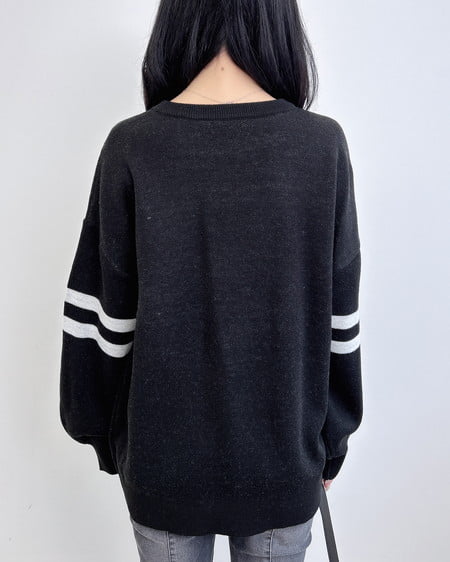 INGNI（イング） ジャガードナンバーロゴニット ｸﾛ/ｵﾌﾎﾜｲﾄ