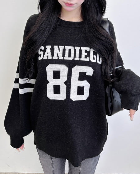 INGNI（イング） ジャガードナンバーロゴニット ｸﾛ/ｵﾌﾎﾜｲﾄ